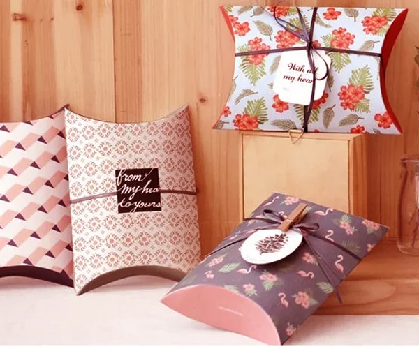 Pillow-style Gift Boxes